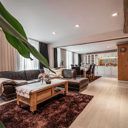 Apartment Luxurious And Royal In The Old Town
