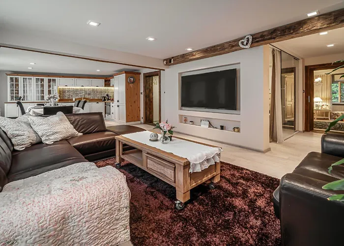 아파트 Luxurious And Royal In The Old Town 브라티슬라바